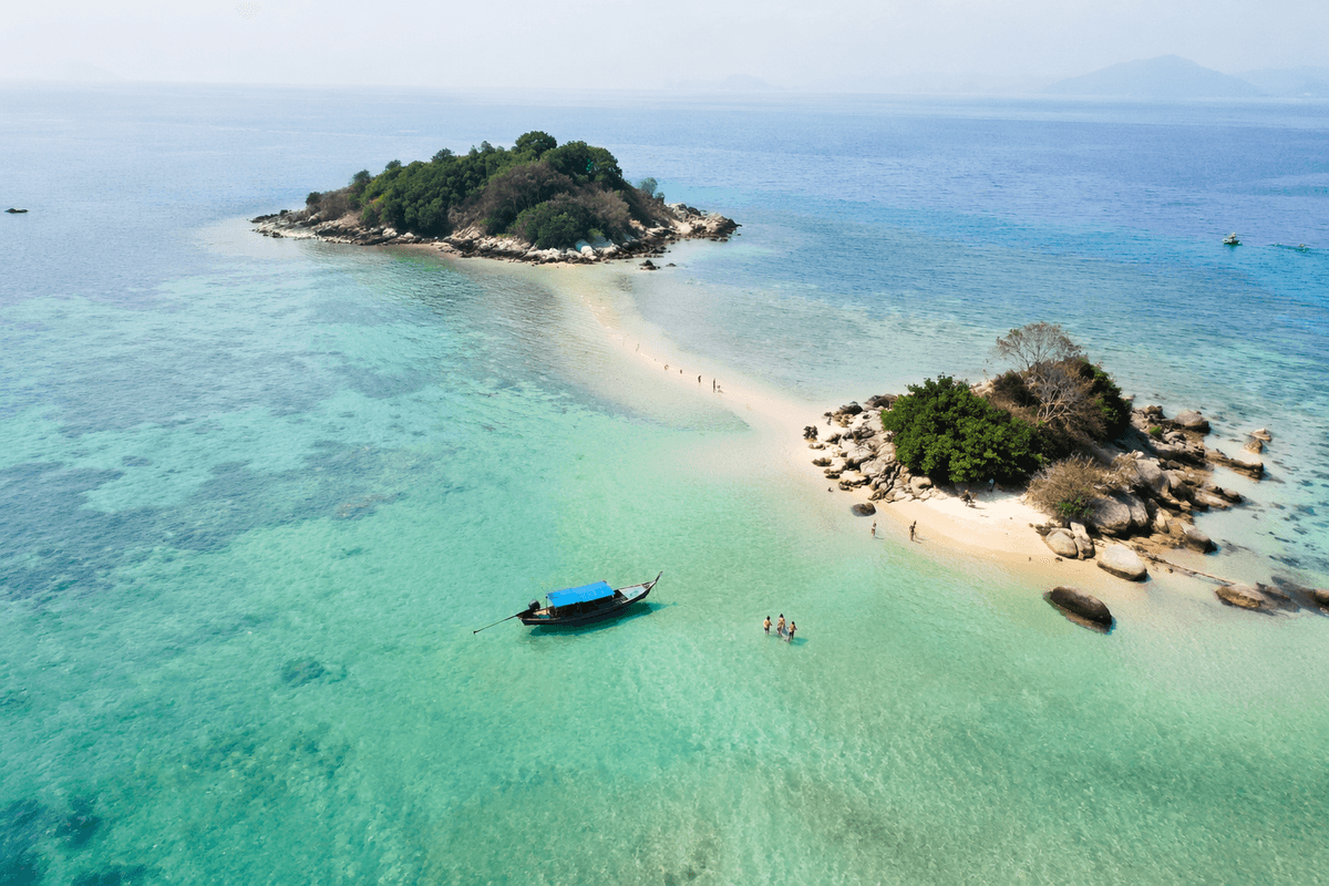 Fast, easy beach escapes from Samui